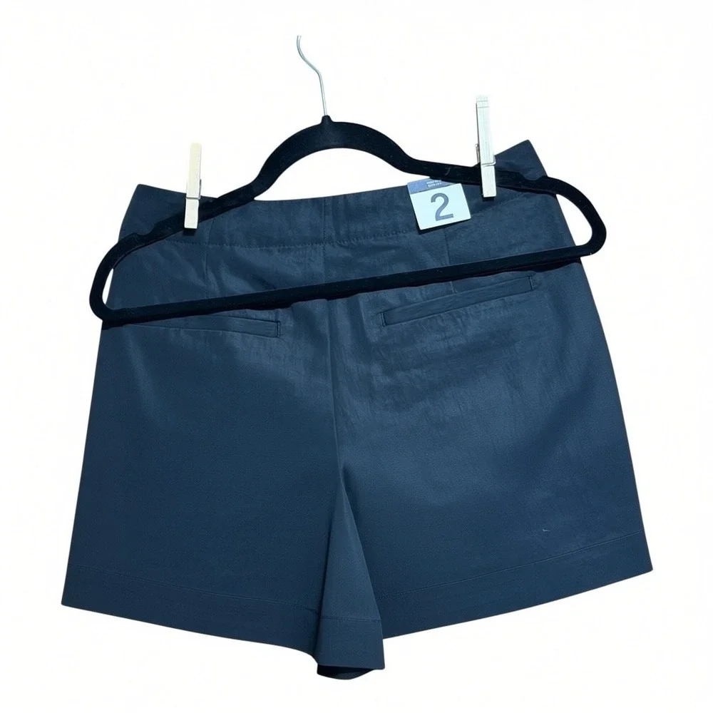 Gap Black 5